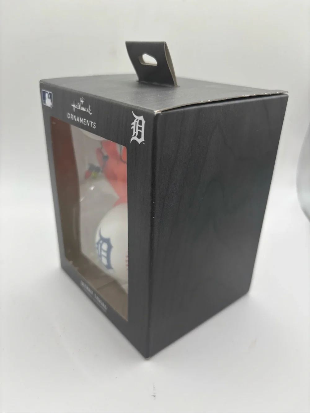 New Hallmark Detroit Tigers Christmas Ornament Antlers Hunting NIB MLB Baseball